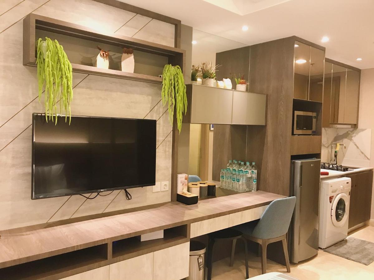 Gold Coast Pik Sea View Apartments By Longesuites Jakarta Exterior photo
